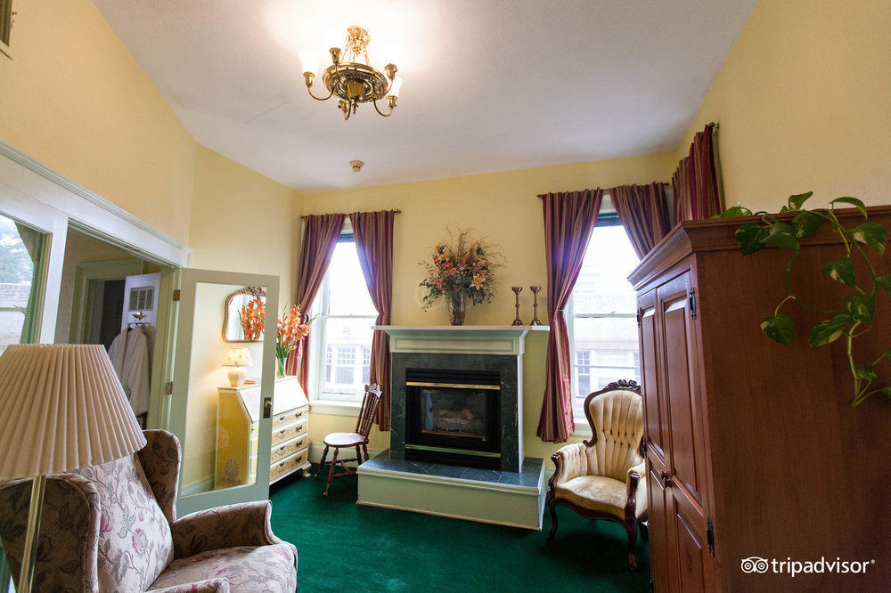 Capitol Hill Mansion B&B Inn デンバー エクステリア 写真